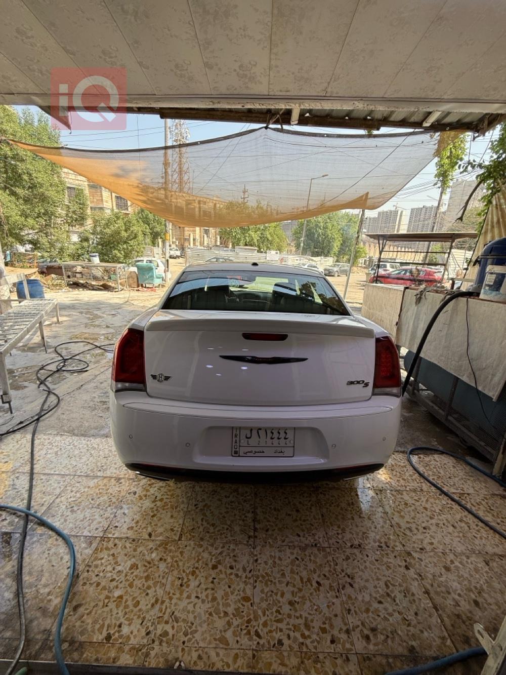 كرايسلر 300